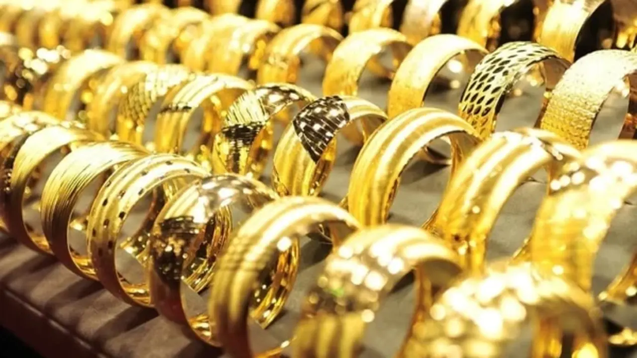 سعر جرام الذهب عيار 21 في مصر يسجل 7165 جنيهاً اليوم الخميس